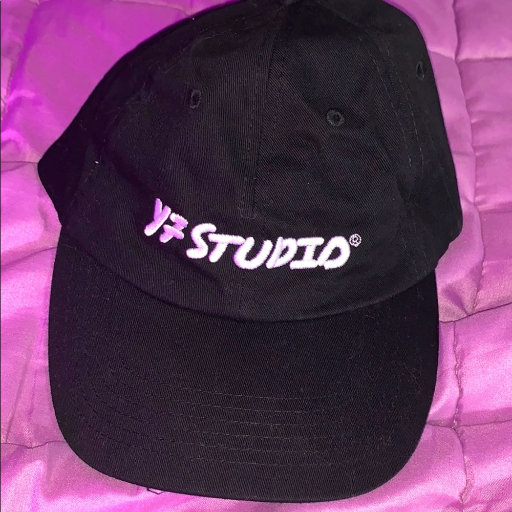 Brand New Y7 yoga studio hat!